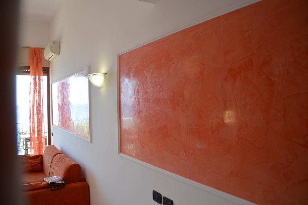 Riva Beach Apartment Ріва-Ліґуре Екстер'єр фото